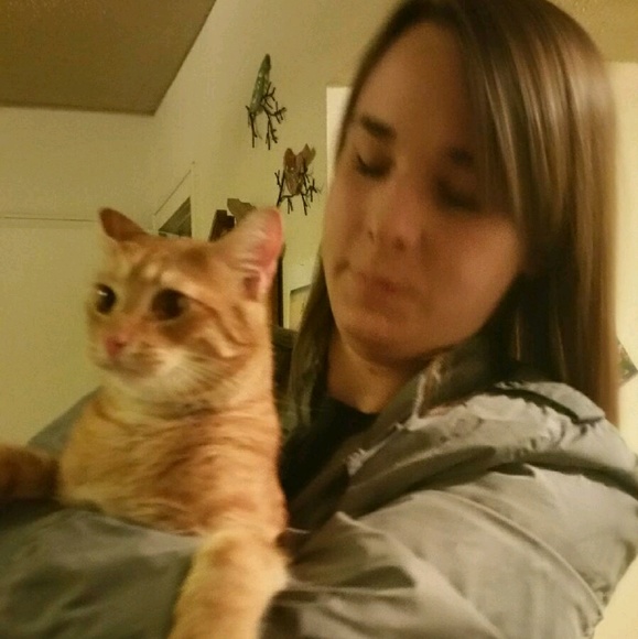 Meet your Posher, Sherlee - Picture 1 of 1